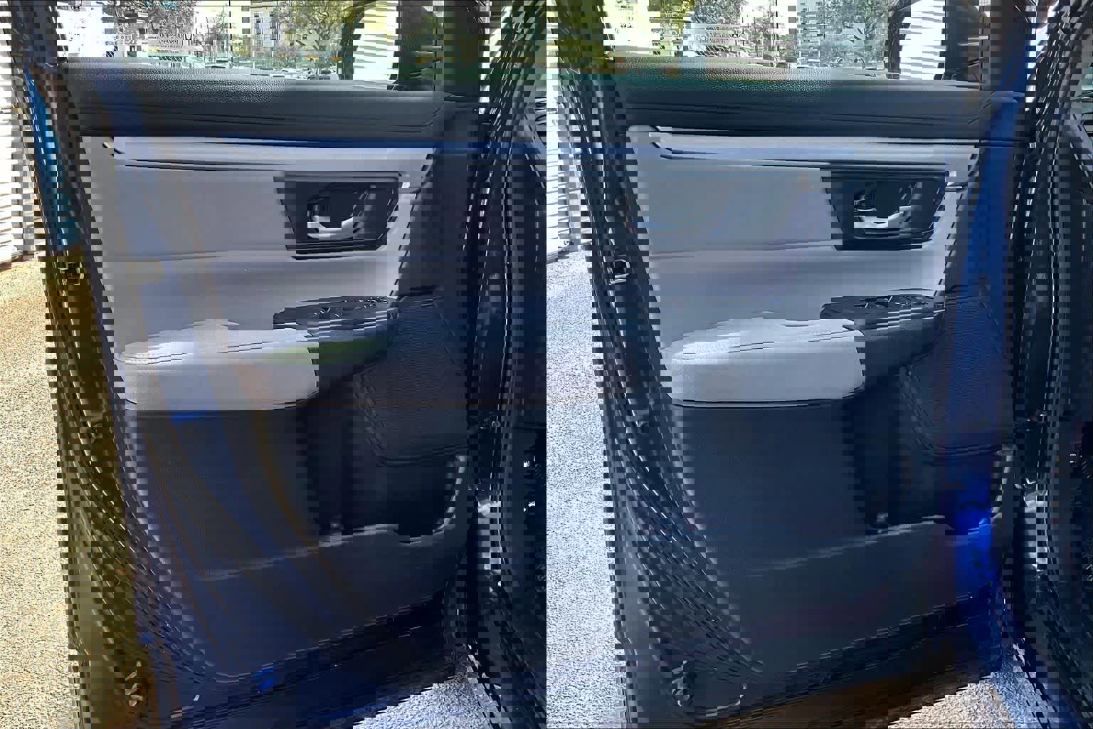 Used 2018 Honda CR-V LX image 23