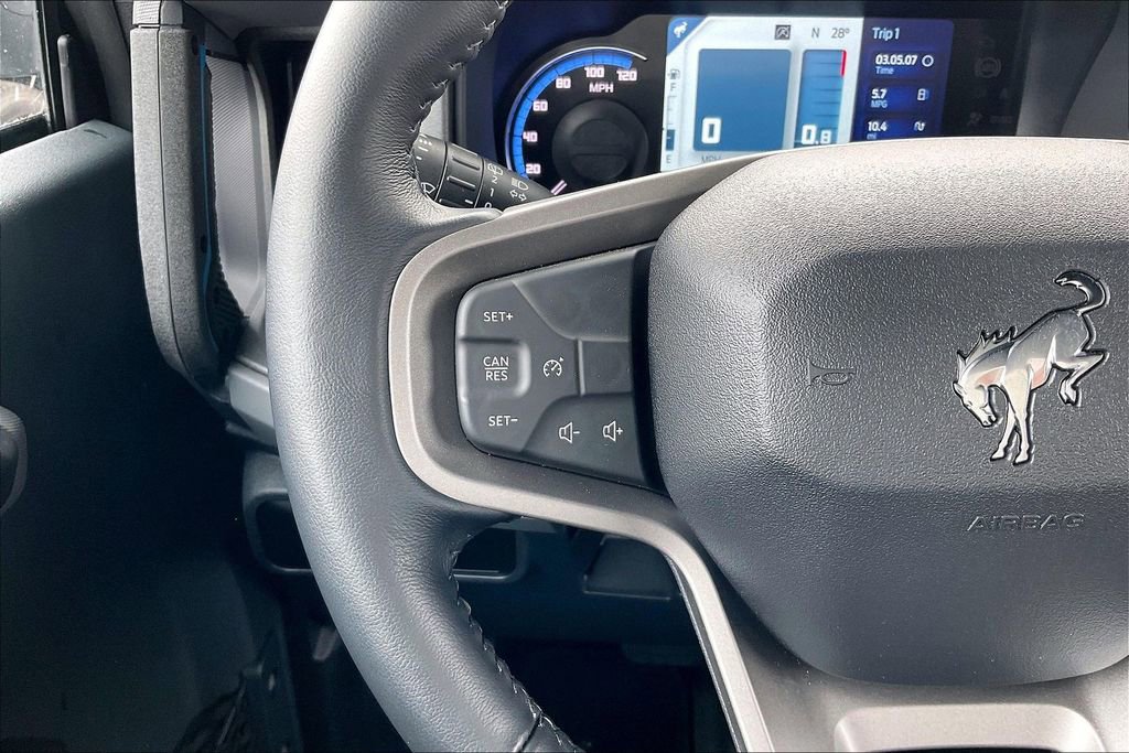 Certified 2024 Ford Bronco Black Diamond image 16