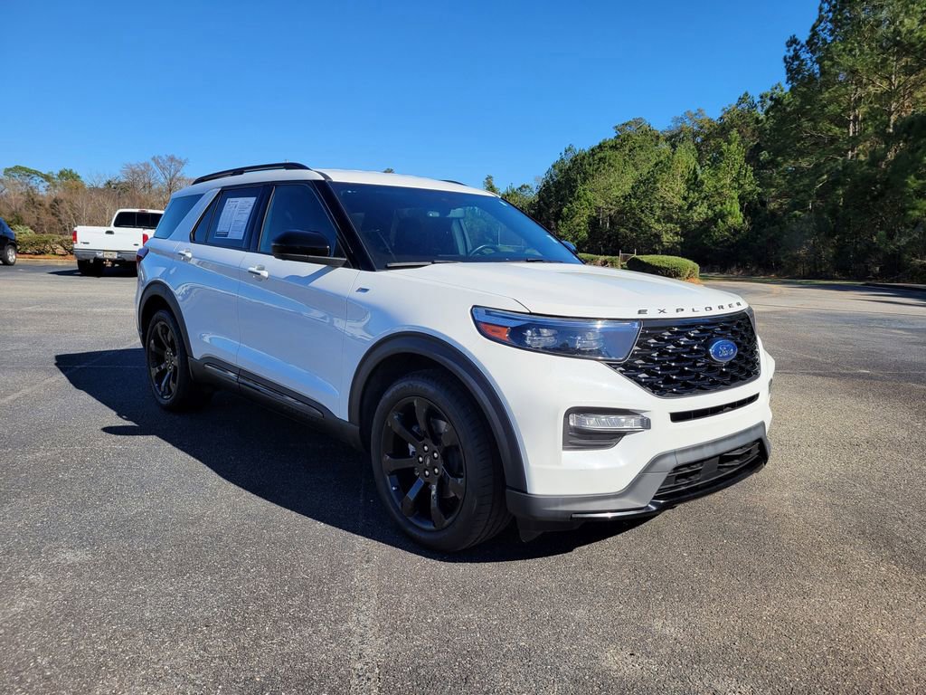 Certified 2023 Ford Explorer ST-Line w/ Class IV Trailer Tow Package image 7