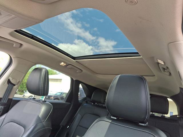 Certified 2020 Ford Escape Titanium AWD/4WD image 13