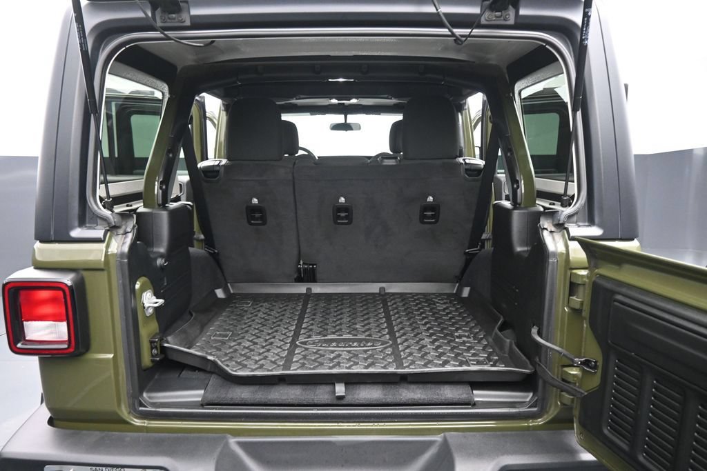 Used 2021 Jeep Wrangler Unlimited Sport AWD/4WD image 19