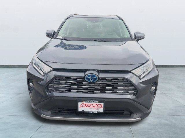 Used 2019 Toyota RAV4 Limited AWD/4WD image 2