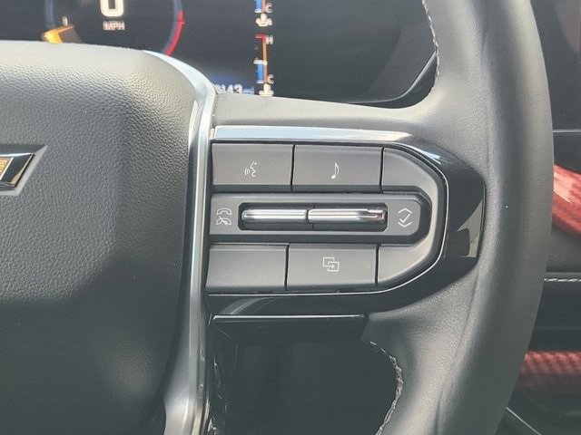 Used 2023 Chevrolet Colorado LT image 30