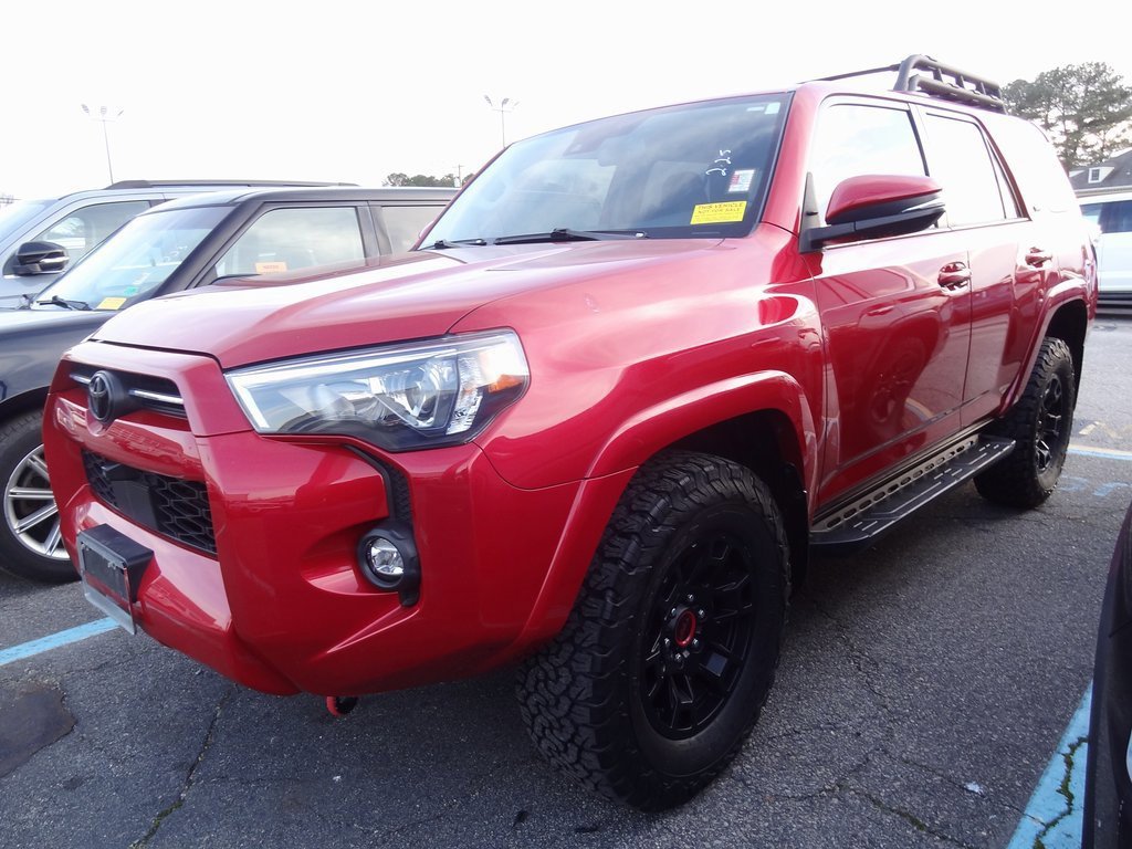 Used 2023 Toyota 4Runner SR5 Premium w/ Moonroof Package image 2