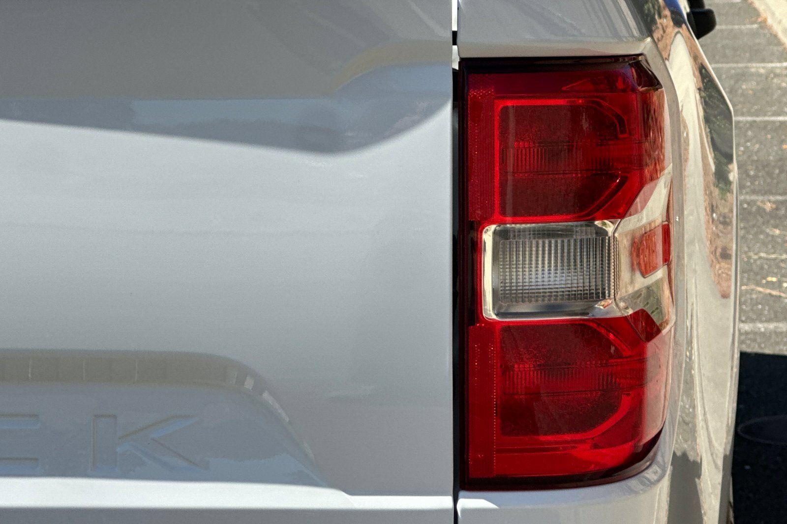 Certified 2025 Ford Maverick XL FWD image 48