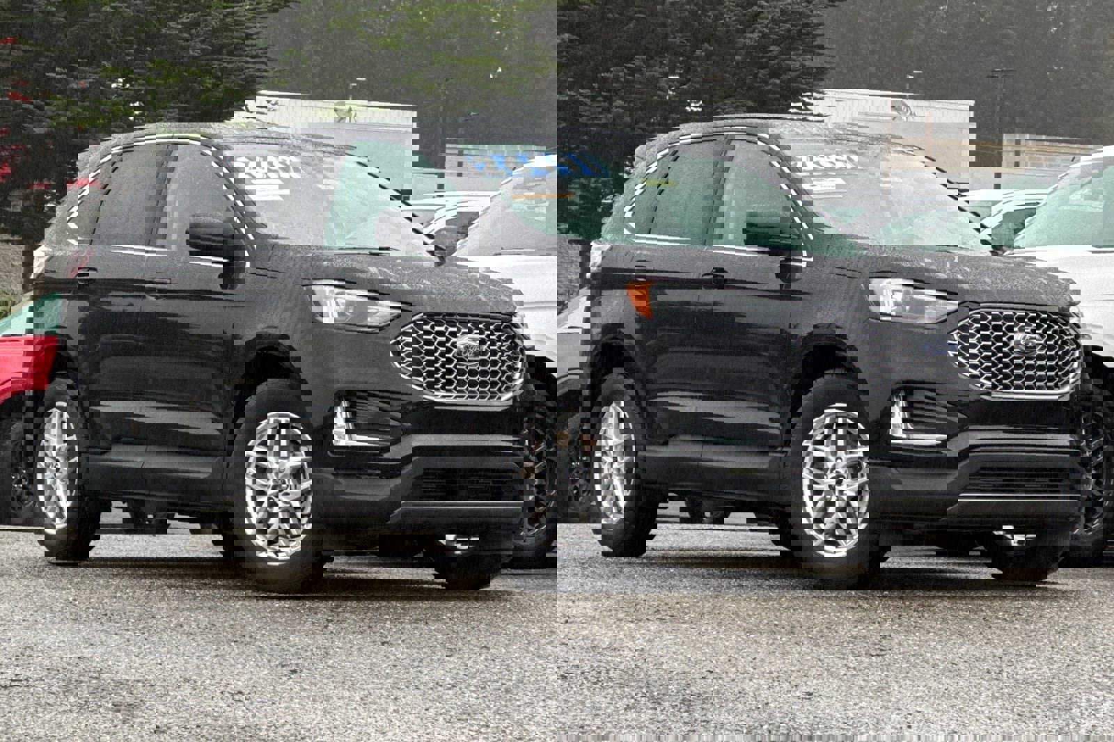 Certified 2024 Ford Edge SEL w/ Convenience Package image 2