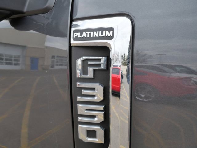 Certified 2019 Ford F350 Platinum w/ Platinum Ultimate Package AWD/4WD image 10