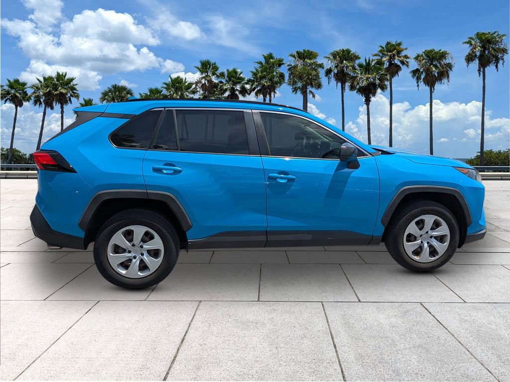 Used 2019 Toyota RAV4 LE FWD image 7
