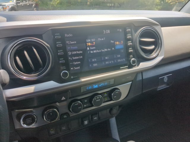 Used 2023 Toyota Tacoma SR5 w/ Technology Package AWD/4WD image 18