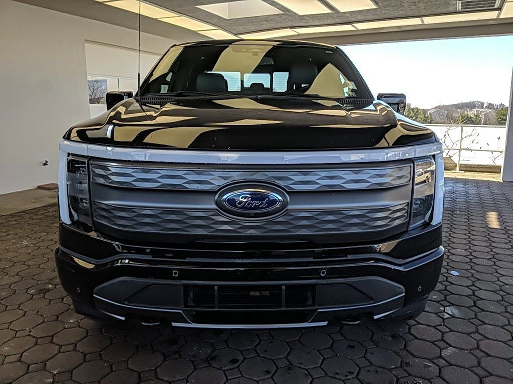 Certified 2022 Ford F150 Lightning Lariat image 8