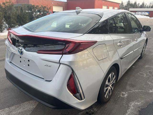 Used 2022 Toyota Prius Prime XLE image 4