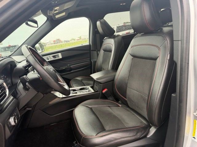 Certified 2022 Ford Explorer ST-Line w/ Class IV Trailer Tow Package AWD/4WD image 13