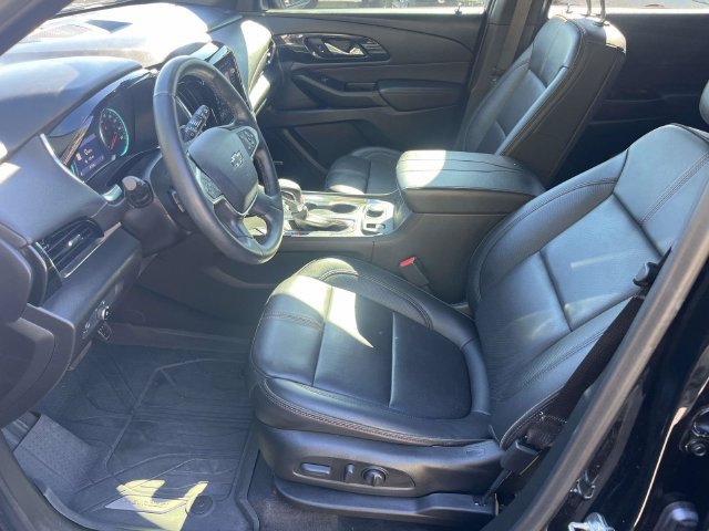 Used 2023 Chevrolet Traverse RS FWD image 15