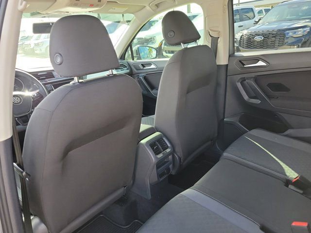 Used 2021 Volkswagen Tiguan S image 14