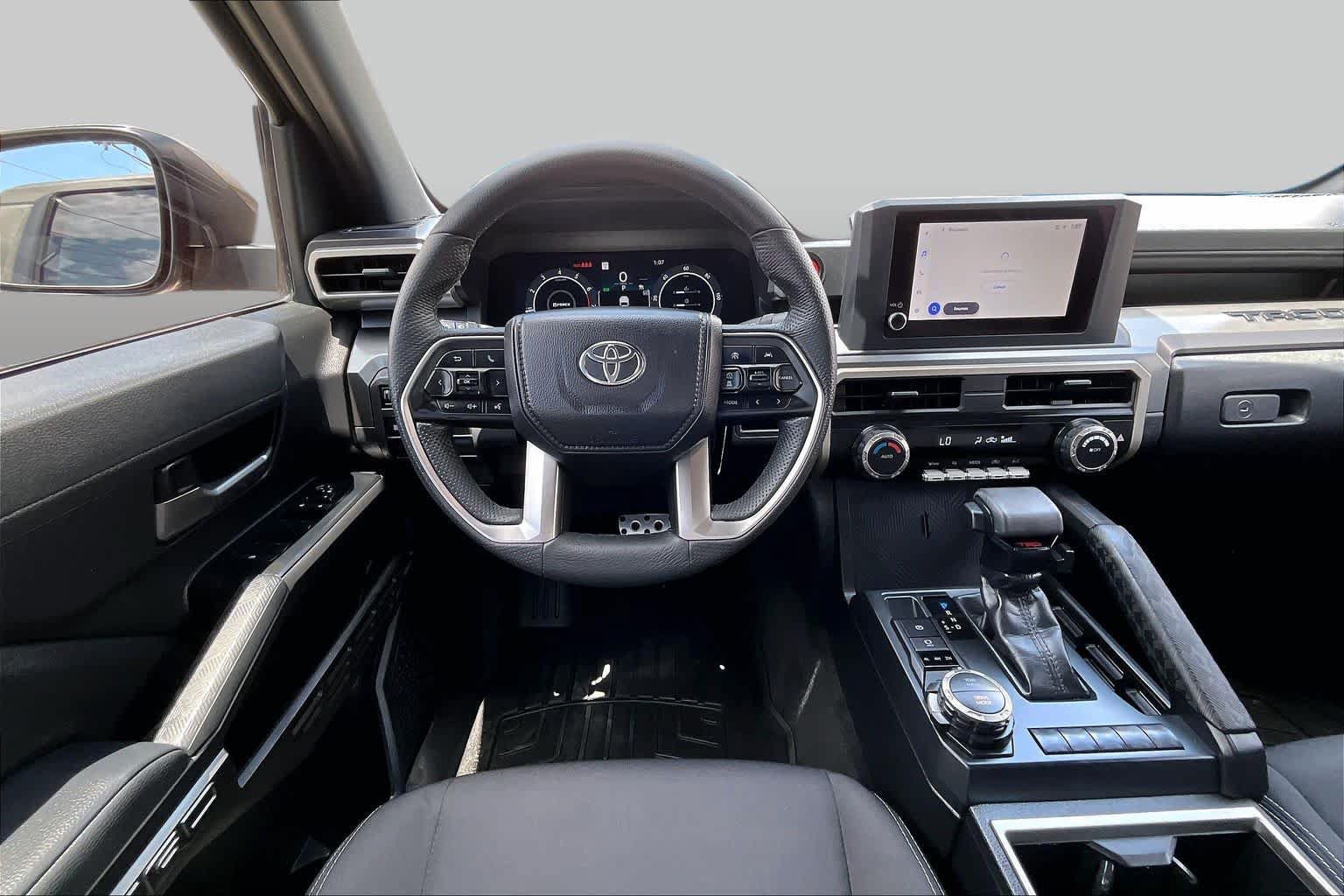 Used 2025 Toyota Tacoma TRD Sport AWD/4WD image 6