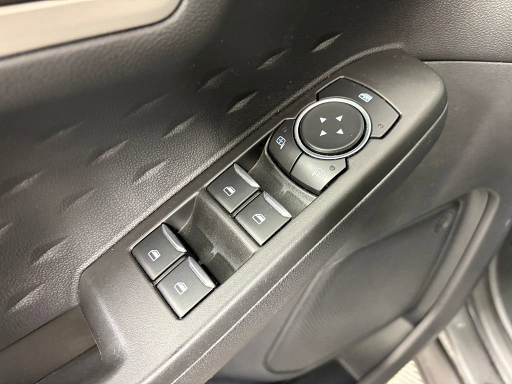 Certified 2020 Ford Escape SE image 13