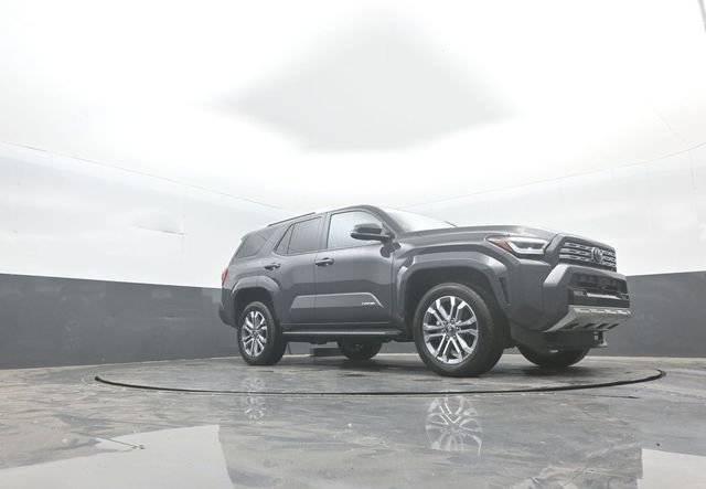 Used 2025 Toyota 4Runner Limited AWD/4WD image 32