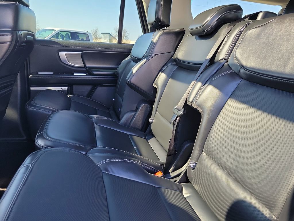 Certified 2025 Ford Expedition Max Platinum AWD/4WD image 14