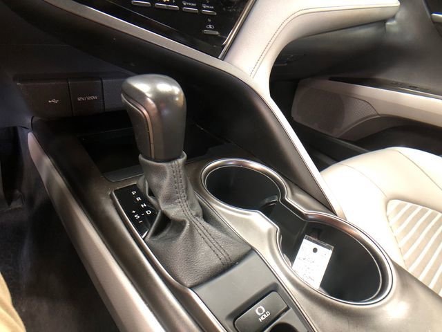 Used 2021 Toyota Camry SE AWD/4WD image 18