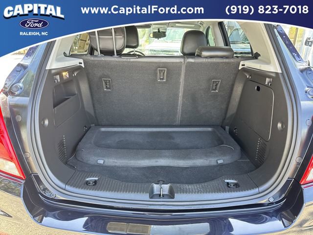 Used 2021 Chevrolet Trax LT image 17