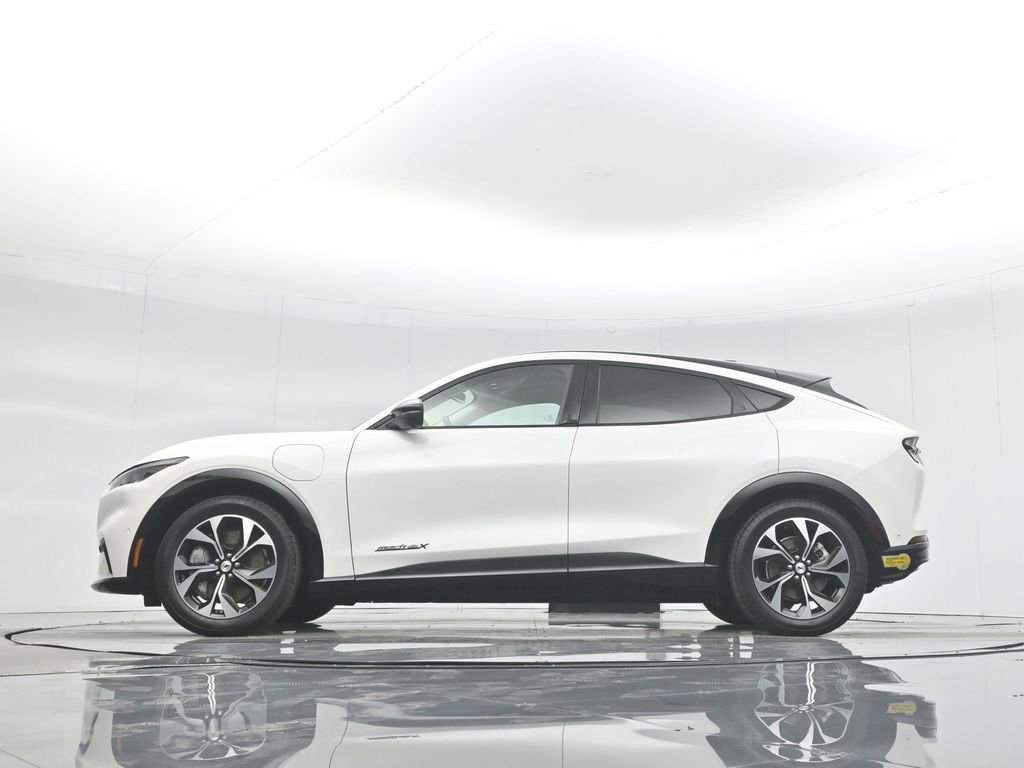 Certified 2022 Ford Mustang Mach-E Premium image 21