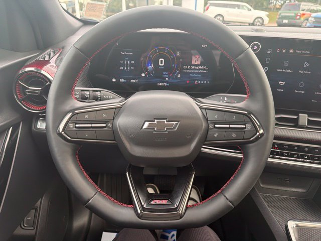 Used 2025 Chevrolet Equinox RS w/ Safety and Technology Package AWD/4WD image 27
