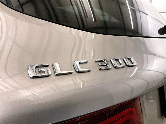 Used 2022 Mercedes-Benz GLC 300 4MATIC image 13