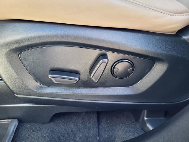 Certified 2022 Ford Explorer XLT w/ Equipment Group 202A AWD/4WD image 11