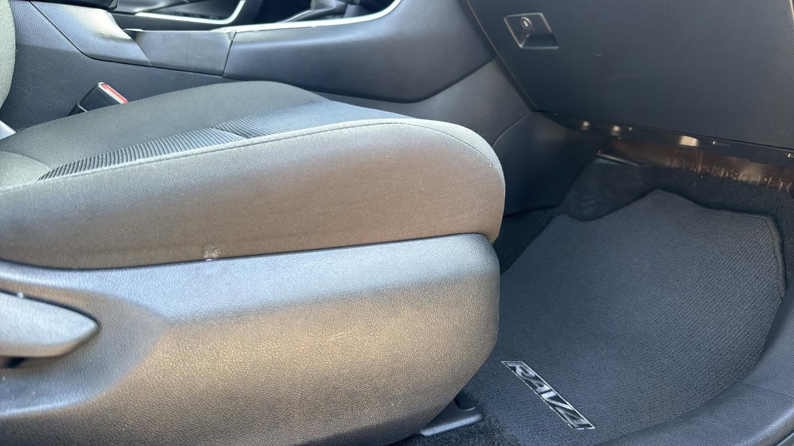 Used 2024 Toyota RAV4 LE image 25