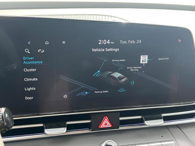 Used 2024 Hyundai Elantra SEL image 13