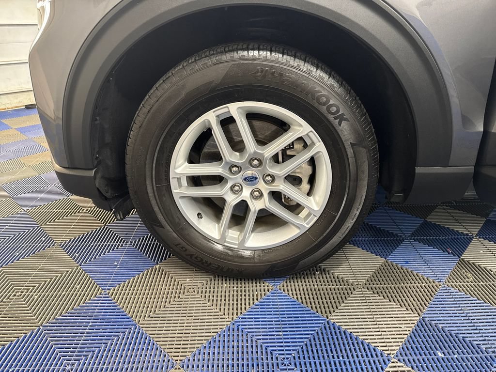 Certified 2025 Ford Explorer Active AWD/4WD image 28