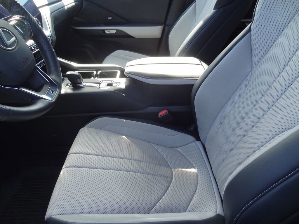 Used 2024 Lexus TX 500h AWD w/ Technology Package image 6