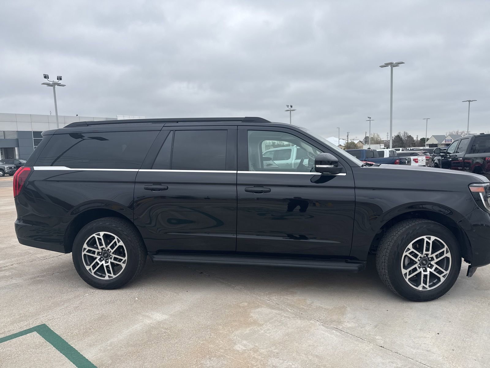 Certified 2025 Ford Expedition Max Active image 2