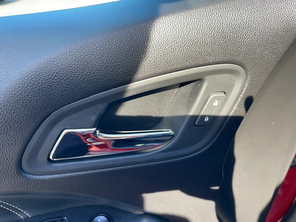 Used 2021 GMC Canyon Denali image 10