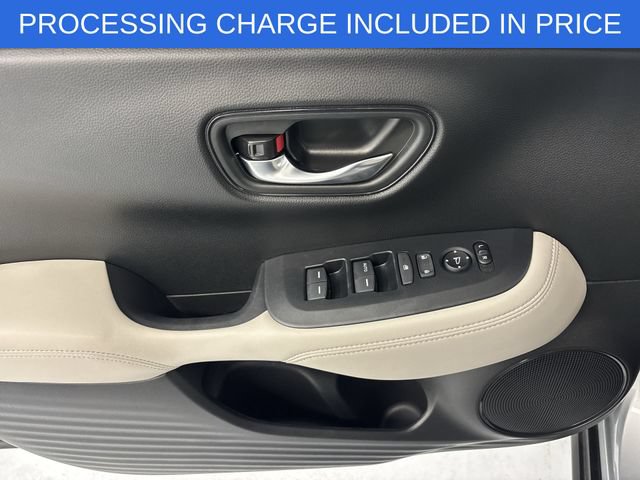 Used 2025 Honda HR-V LX image 5