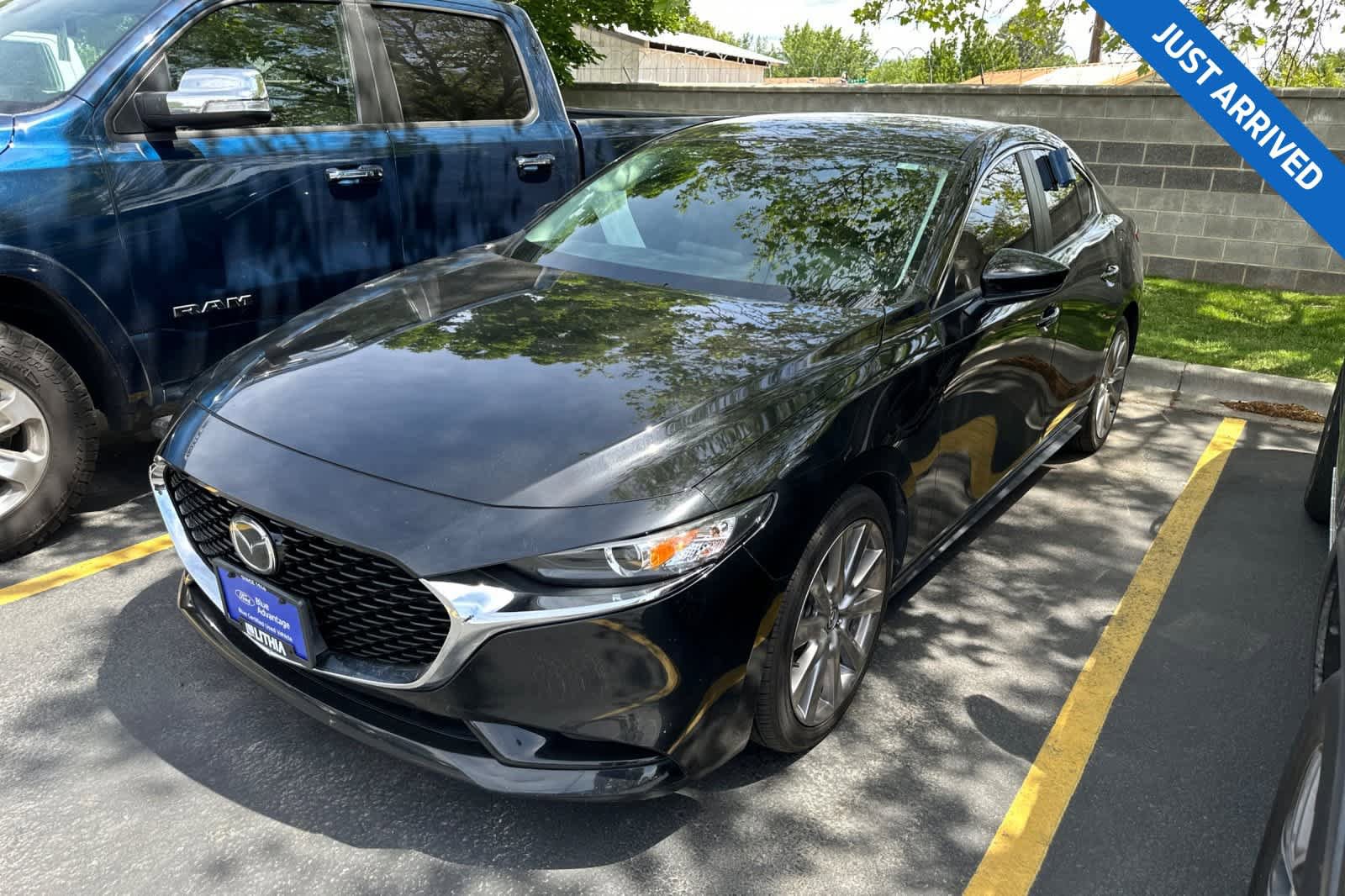 Used 2019 MAZDA MAZDA3 Sedan w/ Preferred Package FWD image 1