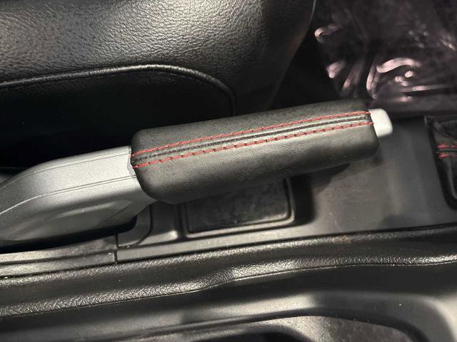 Used 2021 Jeep Gladiator Rubicon w/ Trailer Tow Package image 35