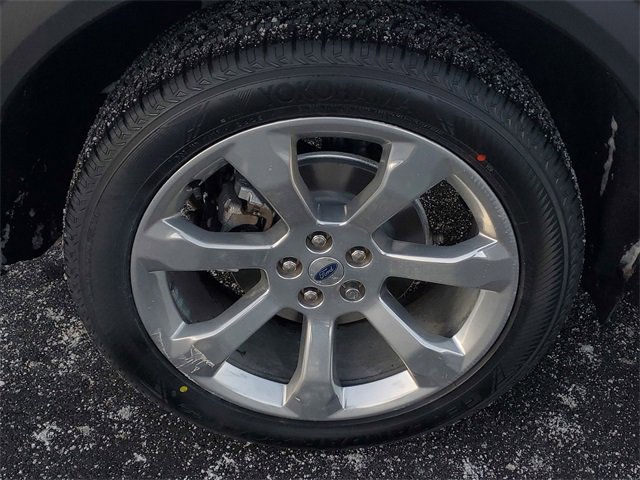 Certified 2020 Ford Explorer Platinum w/ Premium Technology Package image 5