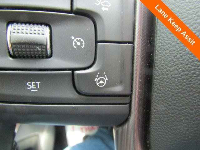 Used 2024 GMC Yukon Denali Ultimate AWD/4WD image 17