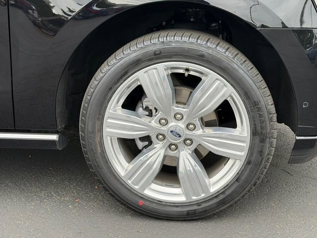 Certified 2024 Ford Expedition Platinum AWD/4WD image 11