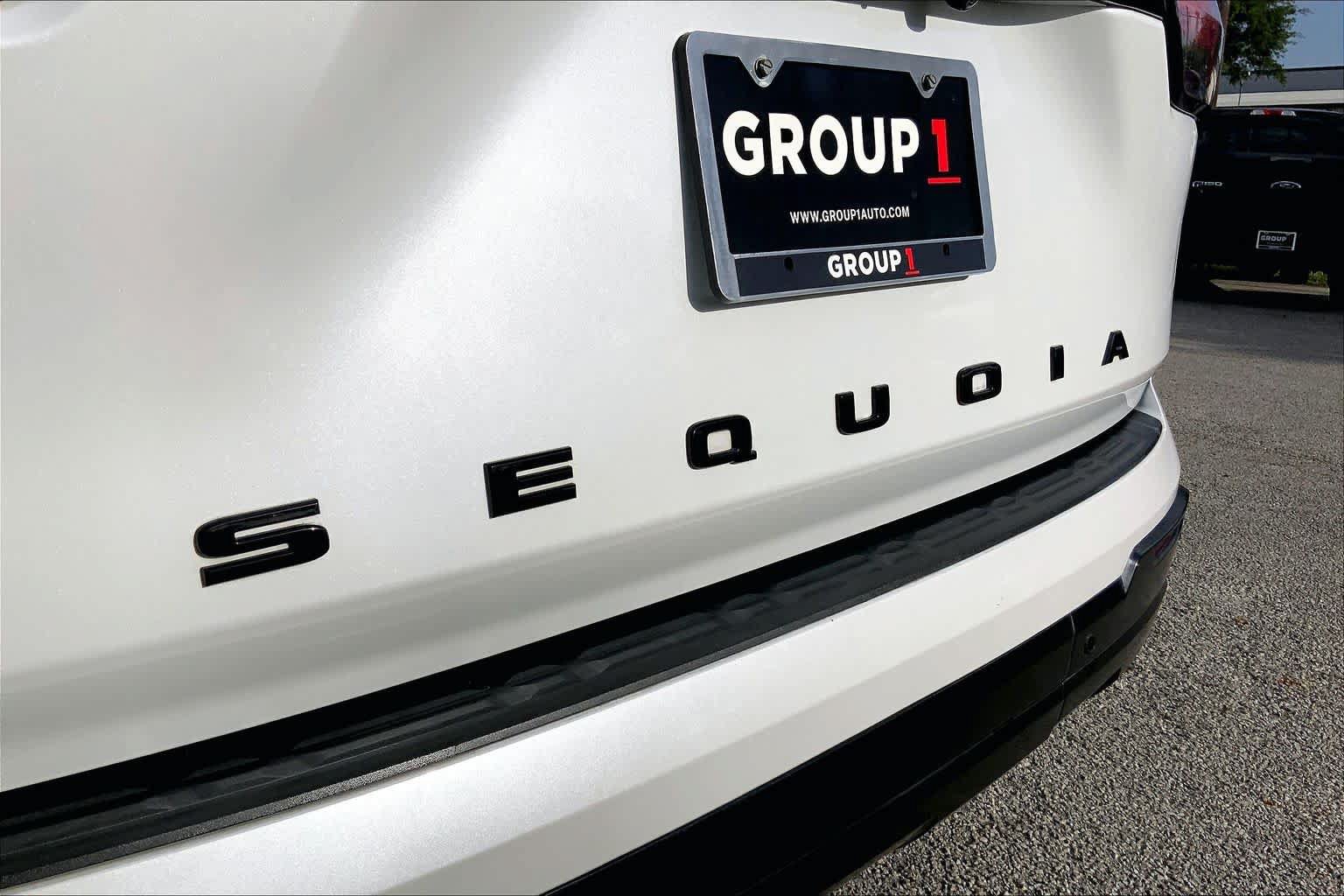 Used 2023 Toyota Sequoia Platinum AWD/4WD image 31