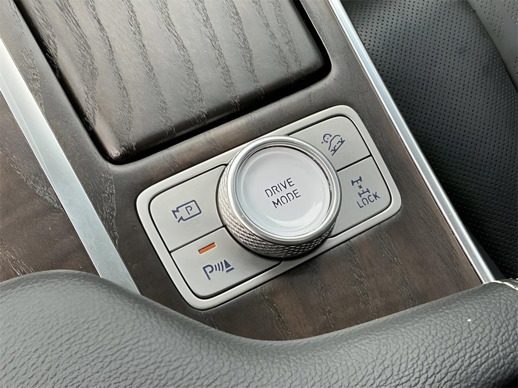 Used 2023 Genesis GV80 2.5T w/ Prestige Package image 33