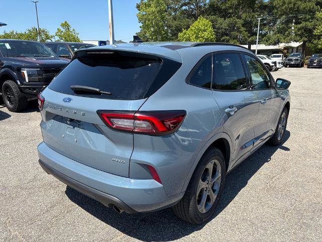 Certified 2024 Ford Escape ST-Line AWD/4WD image 5
