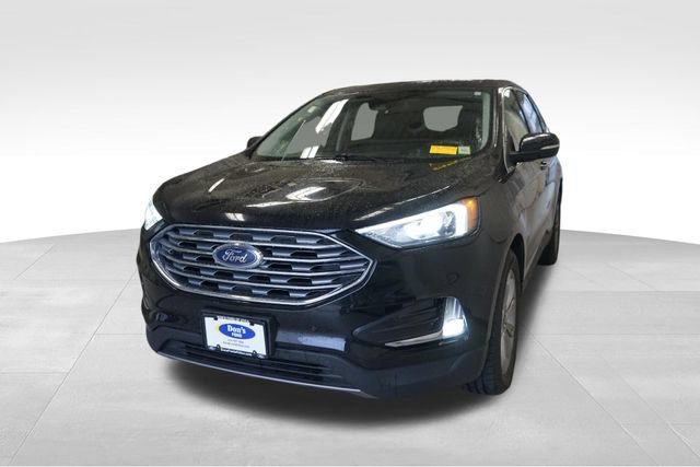 Certified 2022 Ford Edge Titanium AWD/4WD image 1