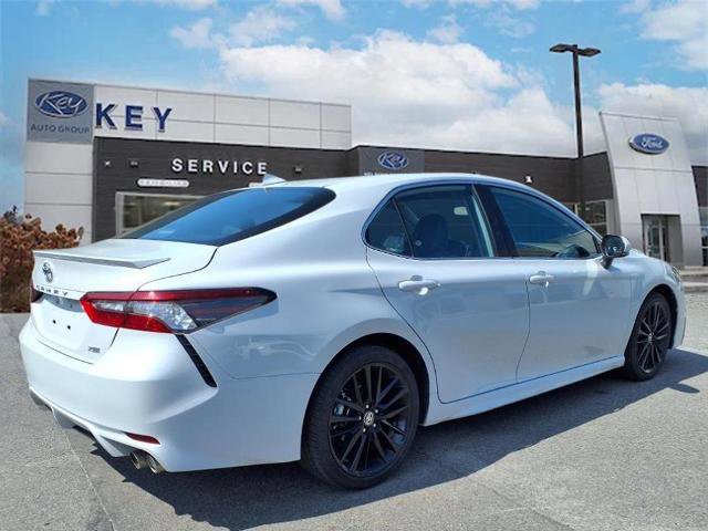 Used 2024 Toyota Camry XSE image 3