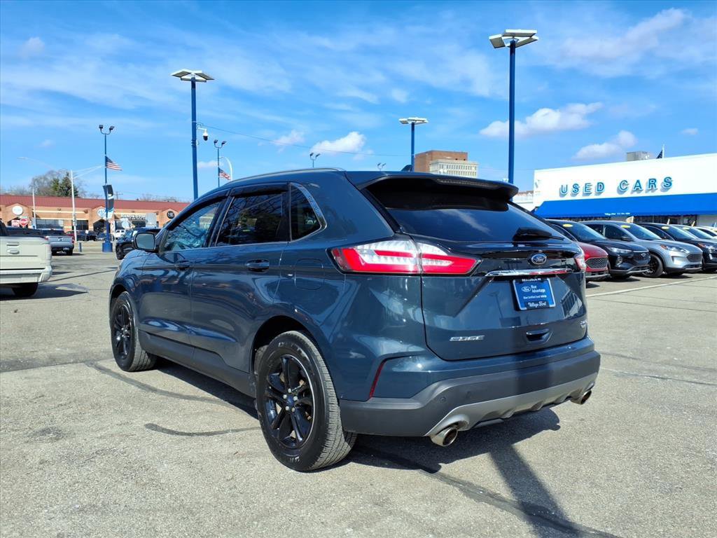 Certified 2019 Ford Edge SEL w/ Equipment Group 201A image 4