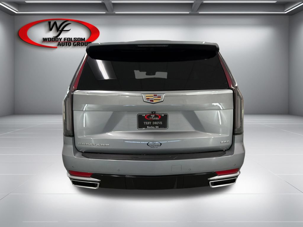 Used 2024 Cadillac Escalade Luxury RWD image 7