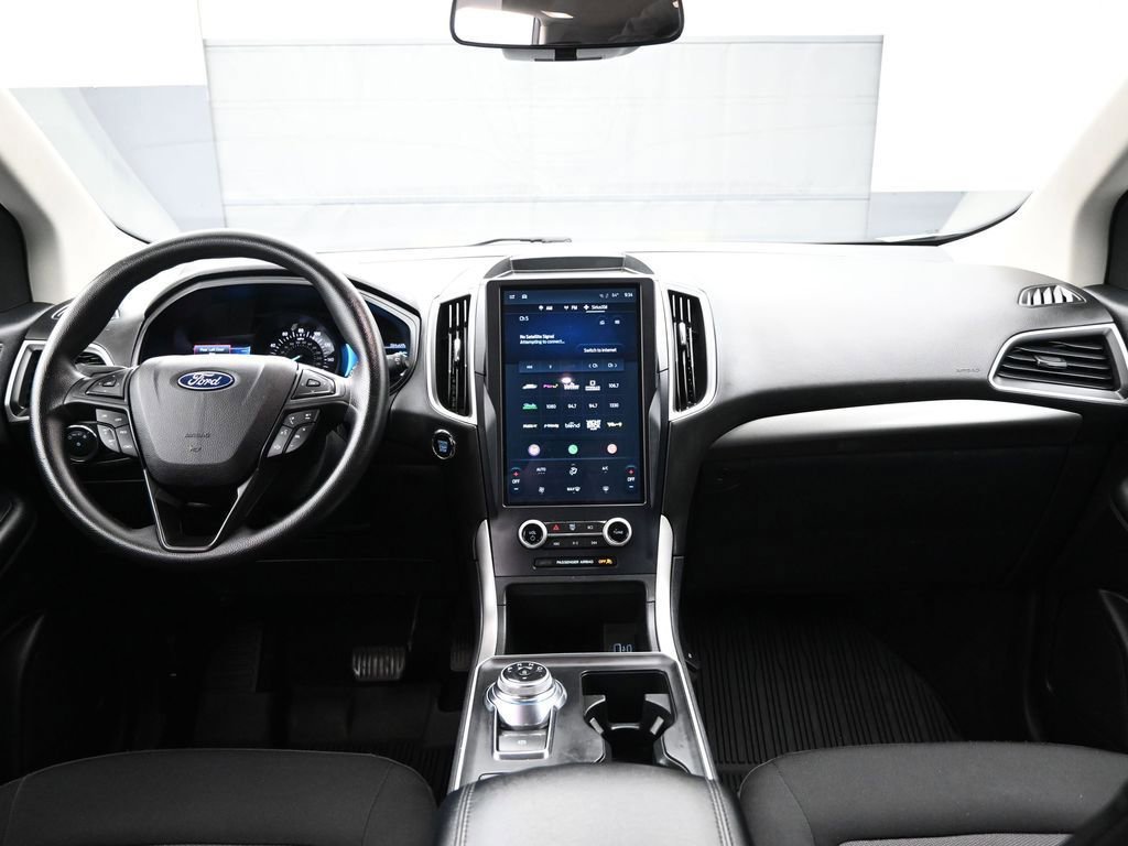 Certified 2022 Ford Edge SE w/ Black Appearance Package image 50