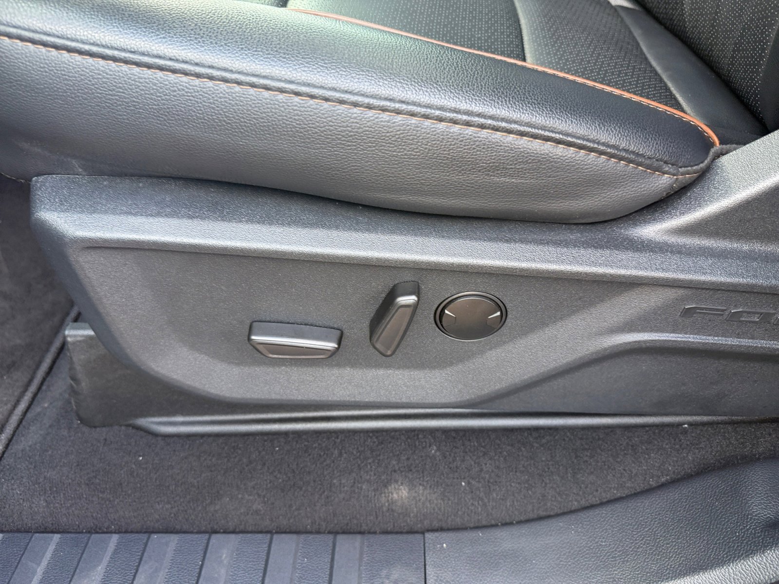 Certified 2025 Ford F250 Lariat w/ Lariat Ultimate Package image 15