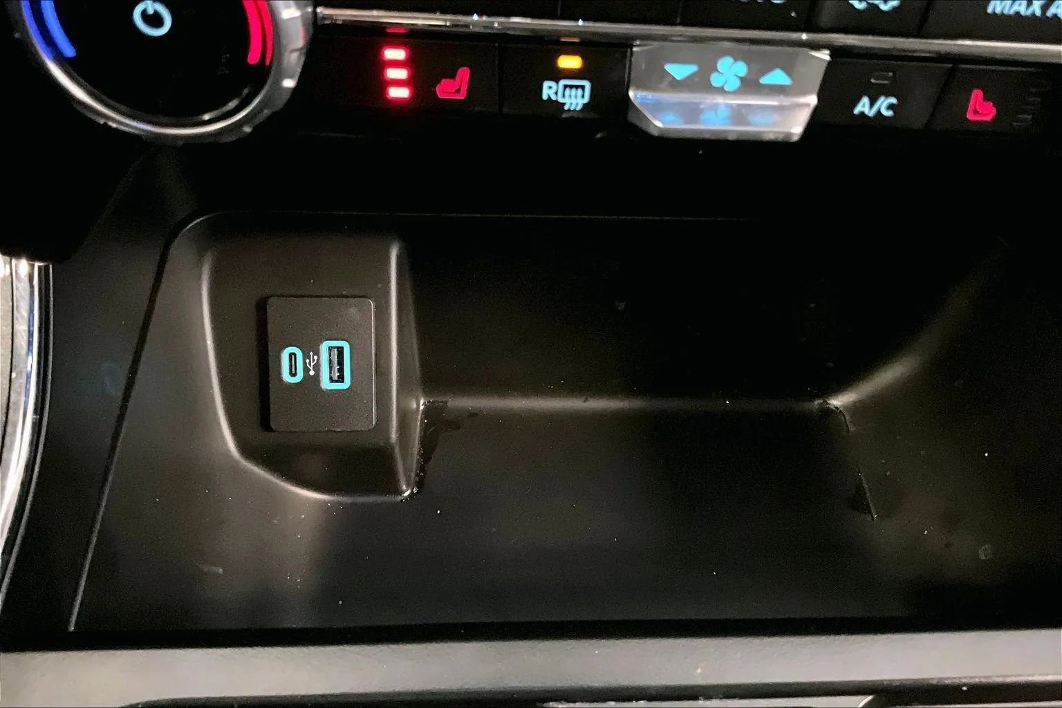 Certified 2023 Ford F150 XLT w/ Equipment Group 302A High image 31